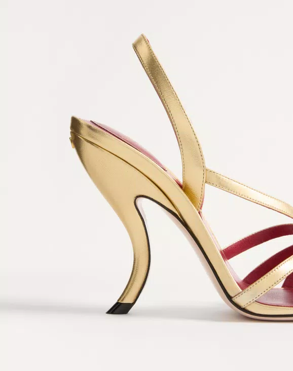 Valentino Fetishique Sandal In Laminated Nappa 105Mm - Image 2